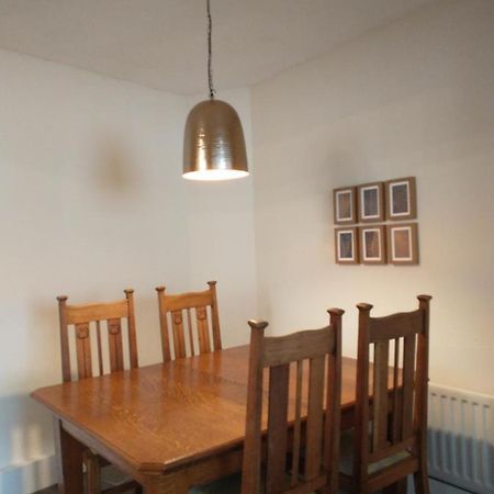 Spacious 2-Bed Apartment In Ruthin Eksteriør billede