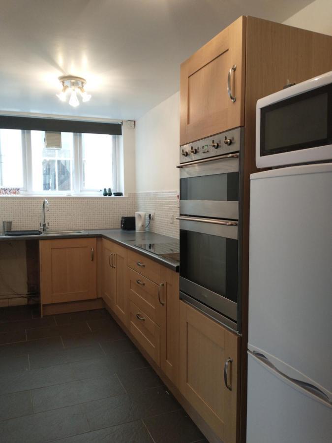 Spacious 2-Bed Apartment In Ruthin Eksteriør billede